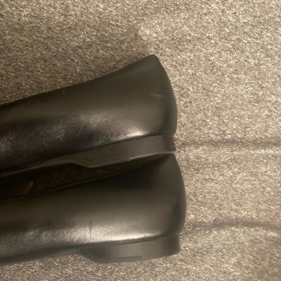 Black Cole Haan Flats - Picture 4 of 5